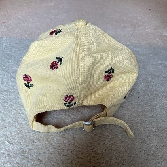 Pacsun Pale yellow dad style hat with red roses - Picture 2 of 6